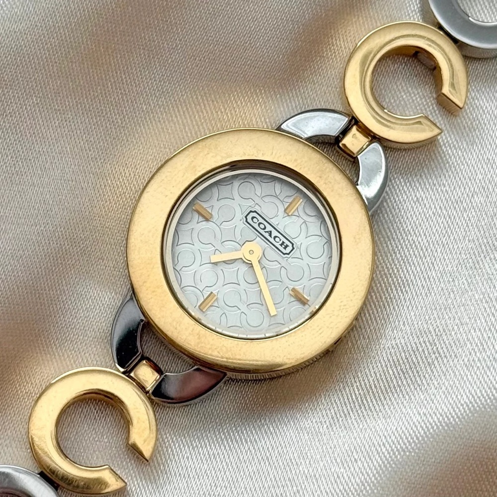 AUTHENTIC RARE VINTAGE COACH TWO-TONED WATCH - Picture 4 of 7